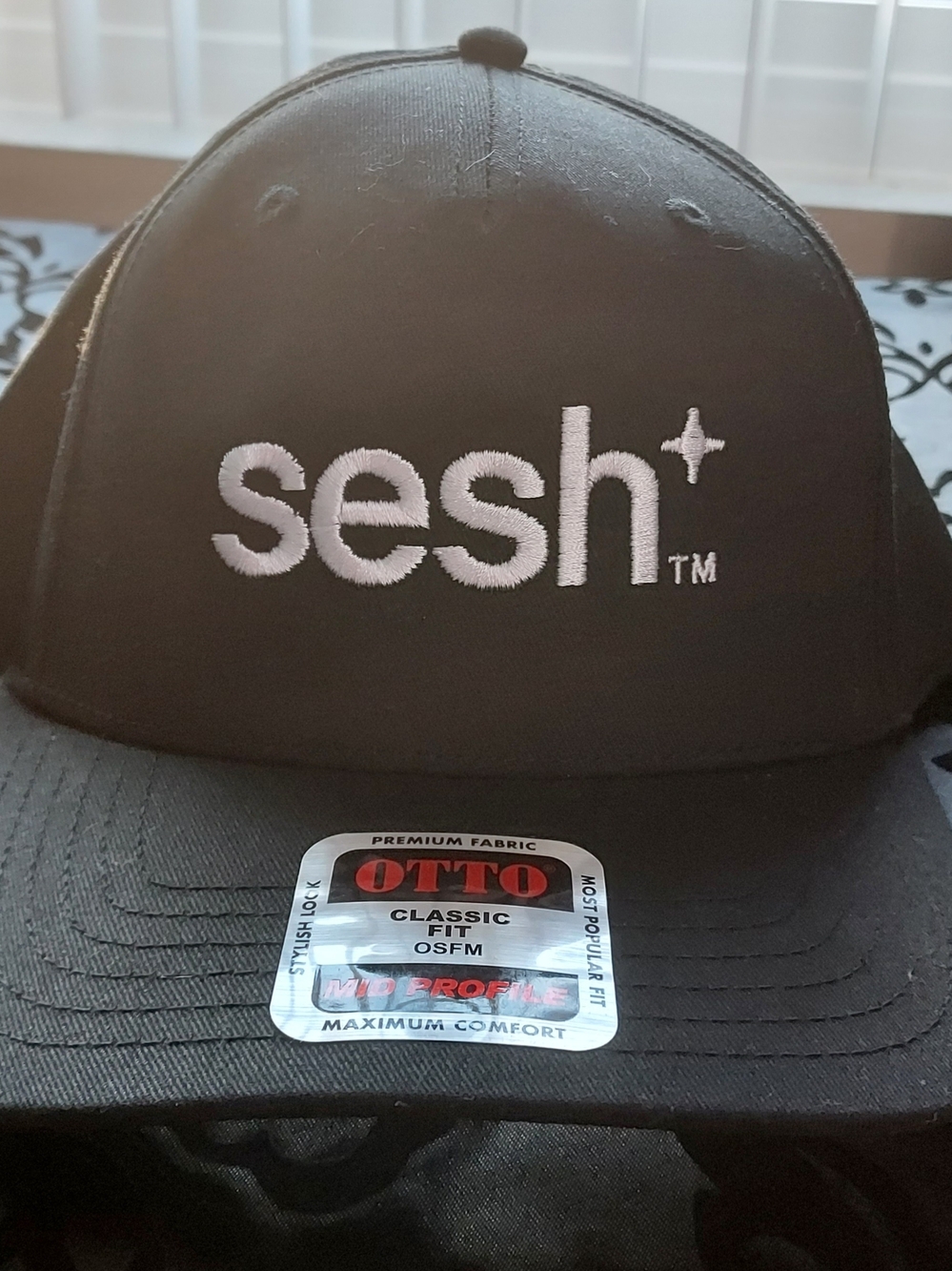 Otto Black 'sesh' Embroidered Snapback Hat